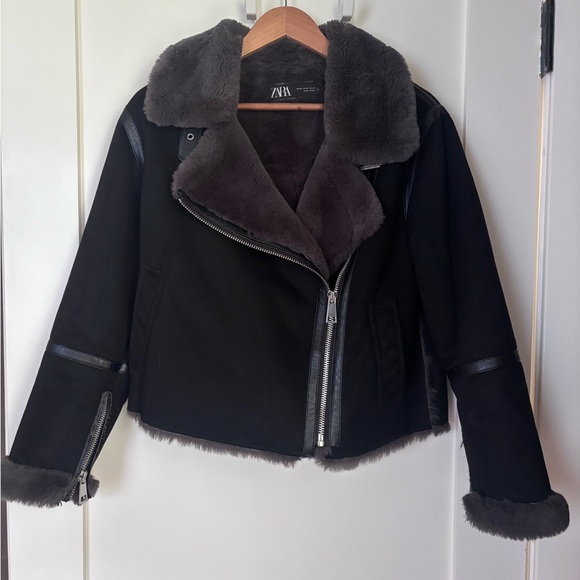 Zara Jackets & Blazers - Zara Black Jacket with Dark Gray Faux Shearling Trim